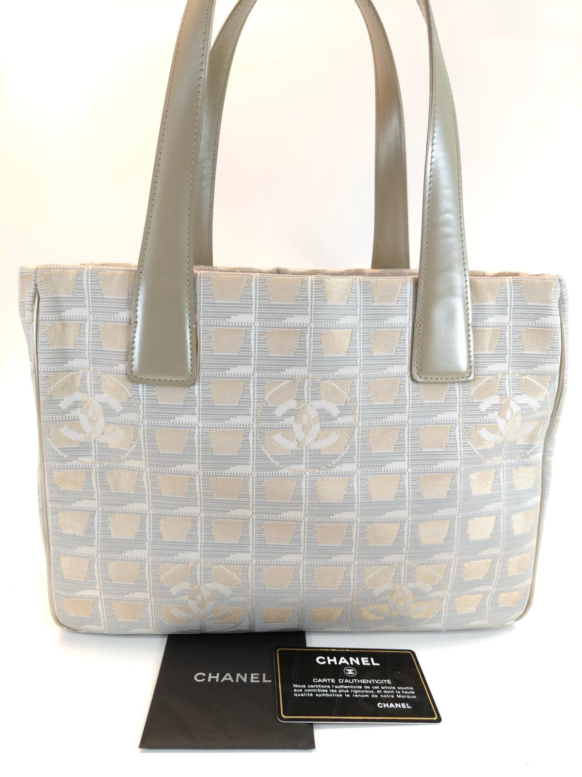 10309 CHANEL 香奈兒 新旅行系列 手提包 提花帆布 銀色 10開
W29×H21×D12
$3988