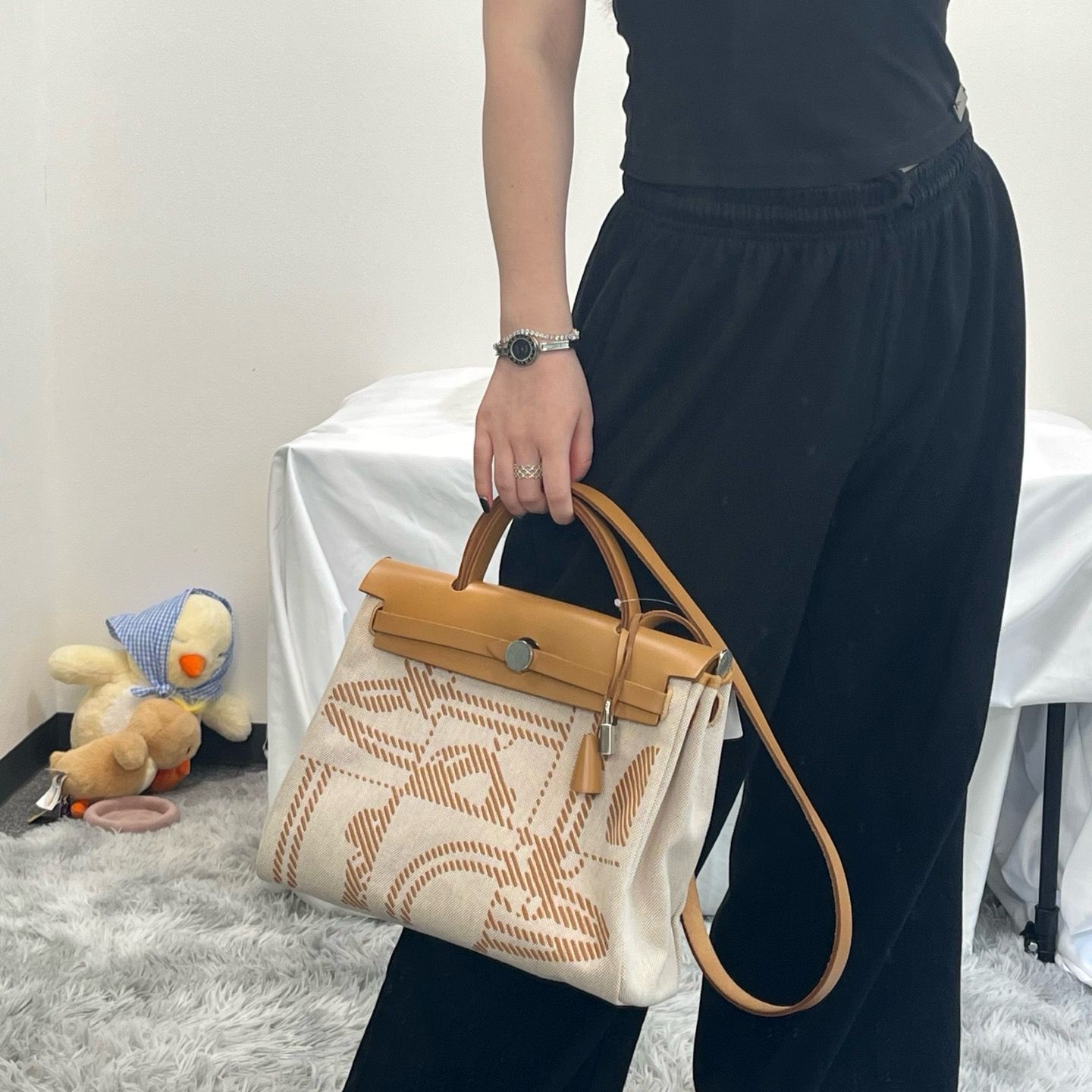 Hermes herbag31塗鴉款 帆布拼皮2way z刻 2021年 31x26x10
$24500