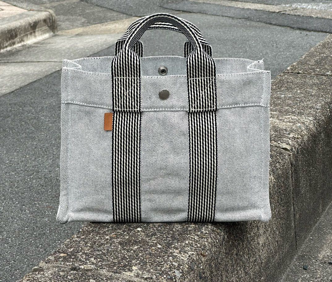 愛馬仕帆布黑灰拼色公文手提包
男女通用
約30x21x8CM
97新🆕孤品
通勤日常均🉑️、輕便實用
日本💰3560