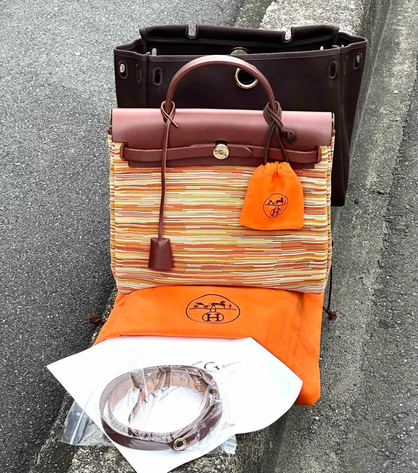 愛馬仕HERMES絕版羊切皮HERBAG 31附:替換包、肩帶、袋98新狀態新絕版山羊切割皮、藝術工藝、每層切麵均不一特色稀少值得珍藏入手日本🇯🇵$14988